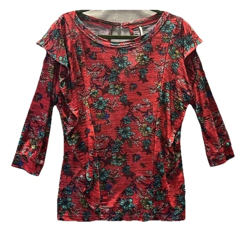 Free People Red Floral Ruffle Shoulder‎ Keyhole Back 3/4 Sleeve Knit Top Small